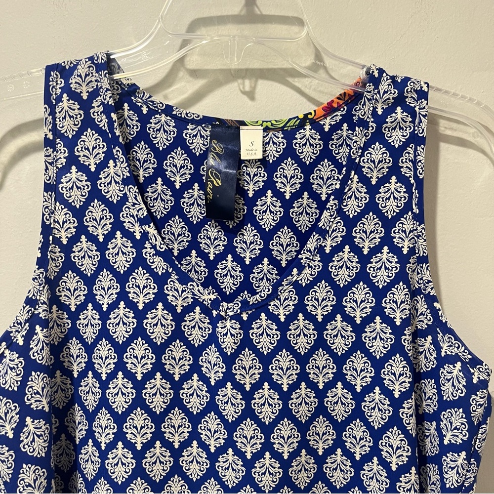 Blue Rain Women Small Blue White Geometric V Neck Sleeveless Tank Polyester Top - Picture 4 of 6